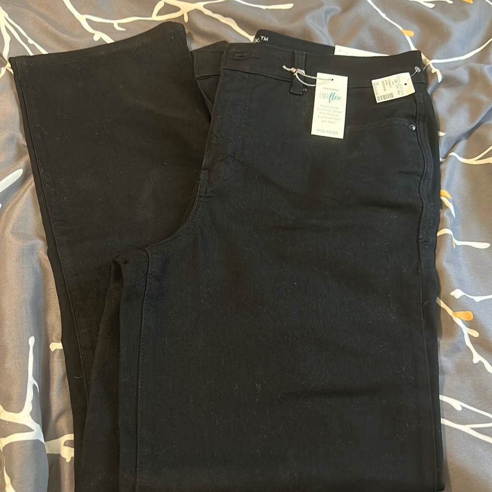 Maurices high rise straight leg Jean
